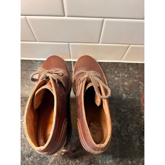 Clarks Carleta Lyon Women's Leather‎ Block Heel Ankle Boots Booties Brown SZ 7.5 - Picture 7 of 10